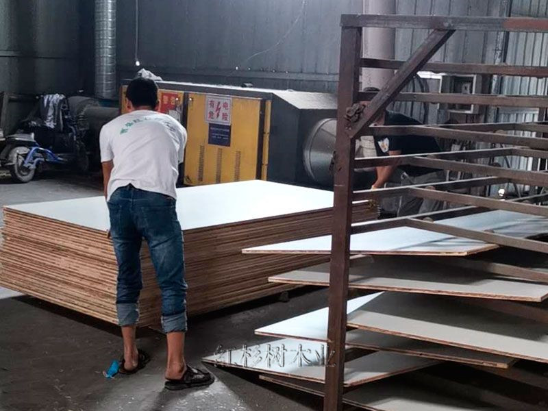 生產(chǎn)設(shè)備